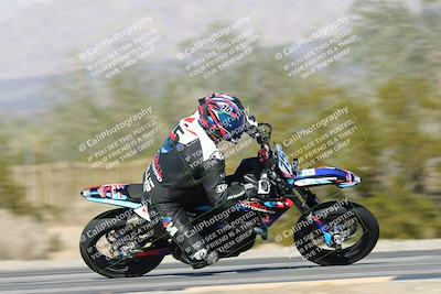 media/Dec-04-2025-Racers Edge (Thu) [[5ebc9f124d]]/3-B Group/5-Session 2 Turn 2 inside Speed Pans/